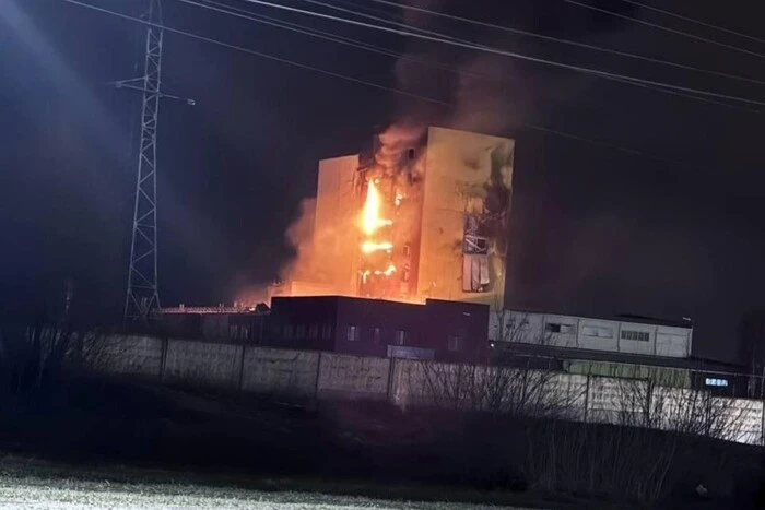 W Saransku po trafieniu drona wybuchła fabryka światłowodów