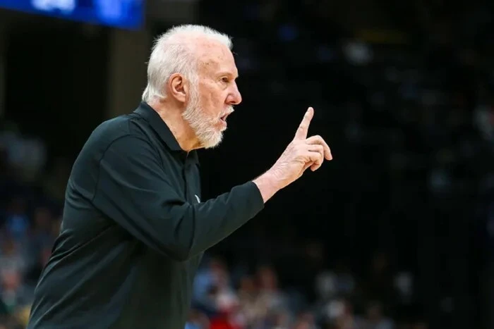 Legendarny trener NBA trafił do szpitala po utracie przytomności