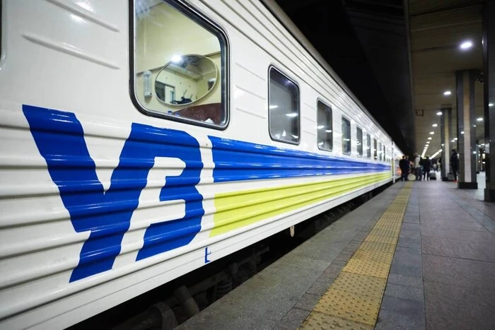 «Укрзалізниця» оголосила про додаткові рейси з Києва в пікові дати червня