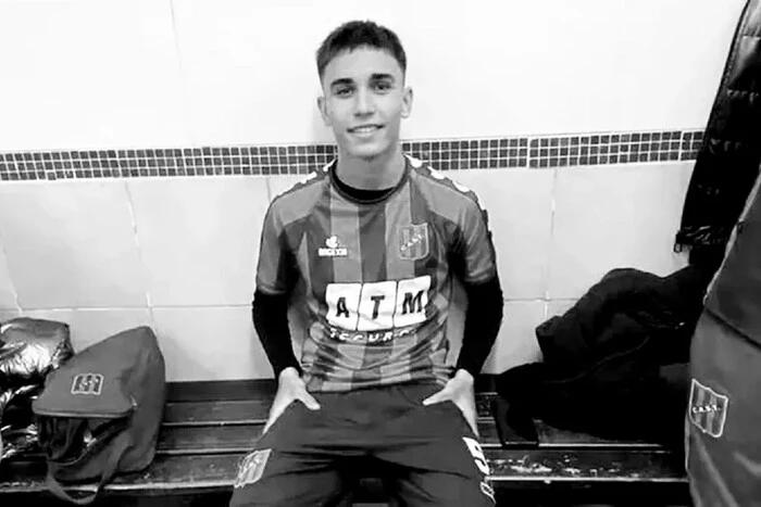 18-jähriger argentinischer Fußballspieler starb bei Knieoperation