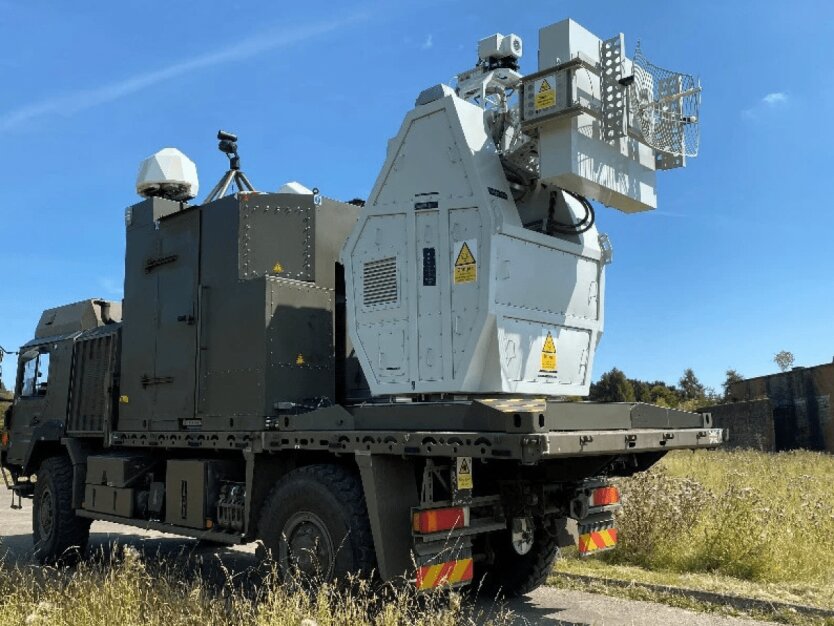 Spala rojów dronów: w Ukrainie może pojawić się brytyjska broń mikrofalowa