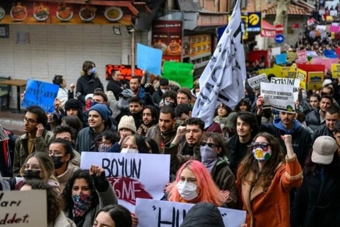 Akcje protestacyjne obaliły turystykę w Stambule