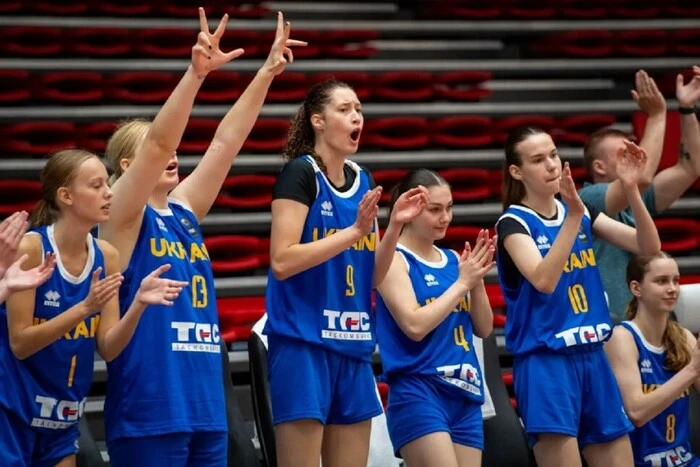 Reprezentacja Ukrainy kobiet w koszykówce U-18 rozpoczęła mistrzostwa Europy od zwycięstwa
