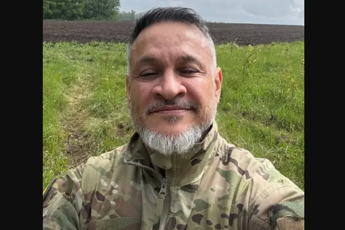 Ich werde Teil der Armee. Jiménez-Bravo zeigte sich in Militäruniform (Foto)