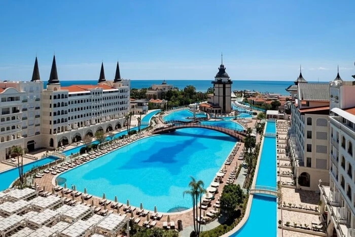 Hotels in Turkey are closing en masse before the season: reason