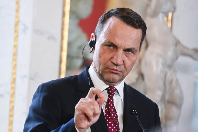 Sikorski wymienił nowych możliwych pośredników w negocjacjach z Rosją