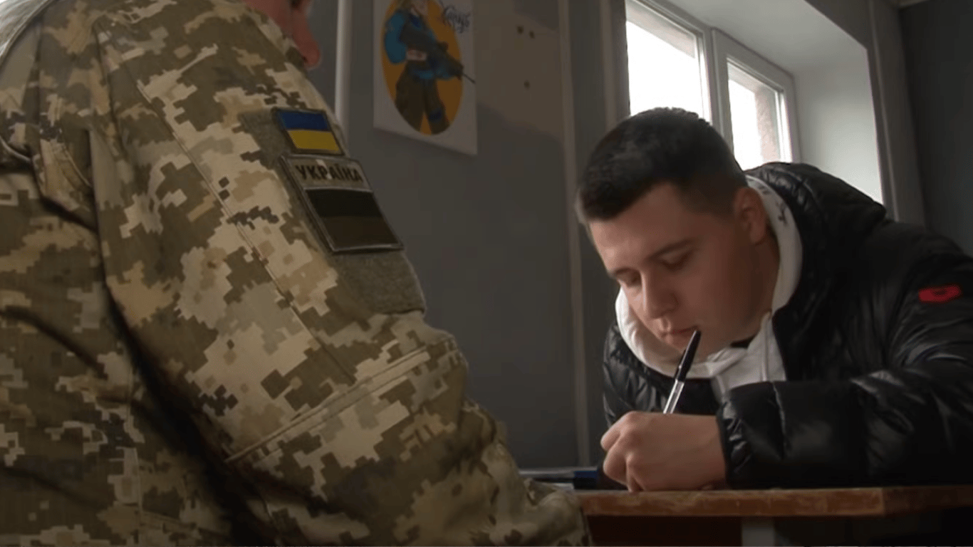 Отсрочка для ухода — что делать, если есть родственники-иностранцы