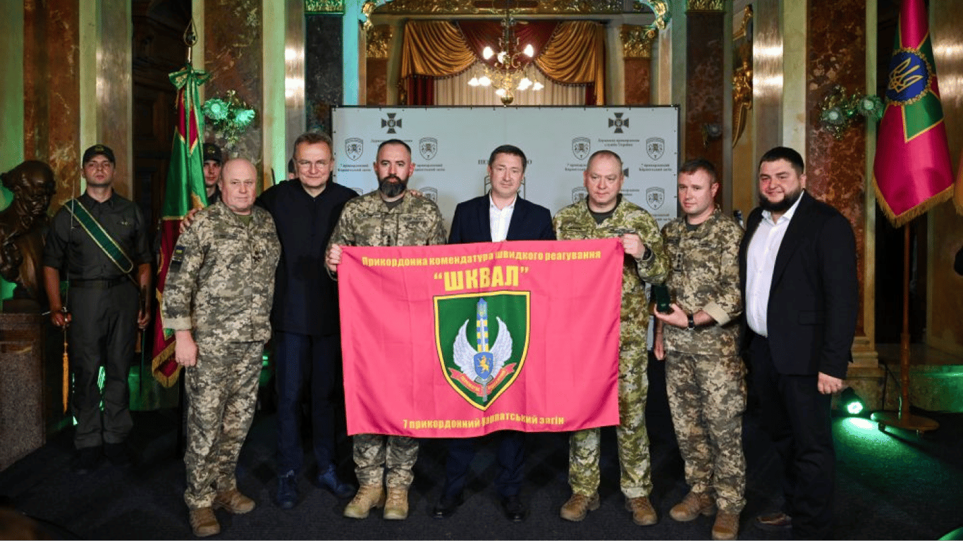Садовый поздравил пограничников 'Шквал' с годовщиной создания