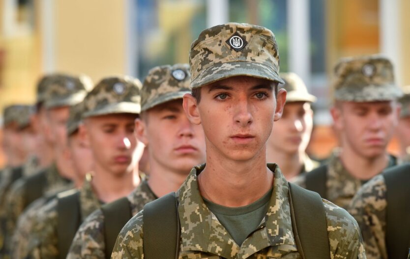 Ukraina nie zdołała zrealizować mobilizacji: WSJ wyjaśnia, dlaczego 'Kontrakt 18-24' nie zadziałał